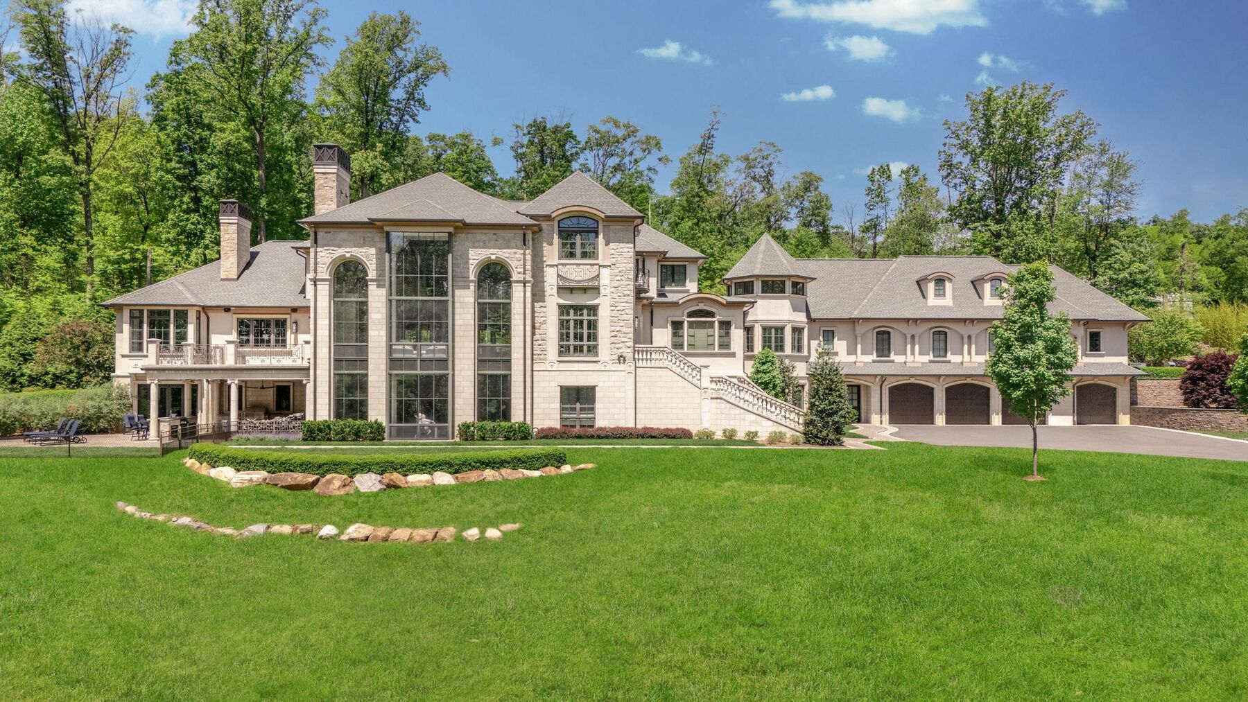 4 Mason Hill Road, Warren, NJ — front facade of The Somerset, a 2020 Colonial estate